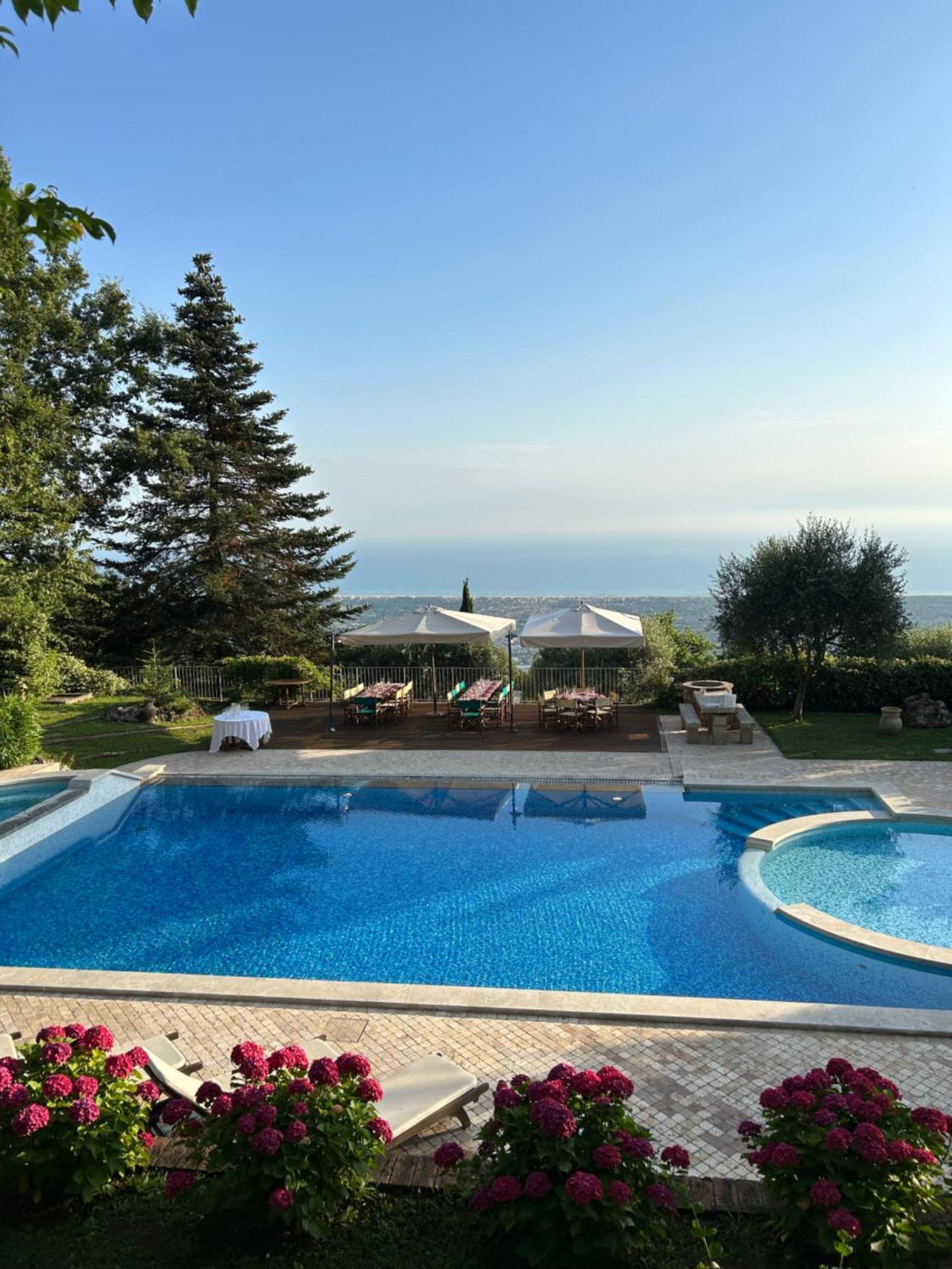 La Terrazza Sulla Versilia 彼得拉桑塔 外观 照片